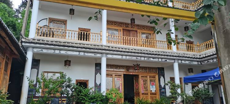 鸡足山善仁居客栈图片