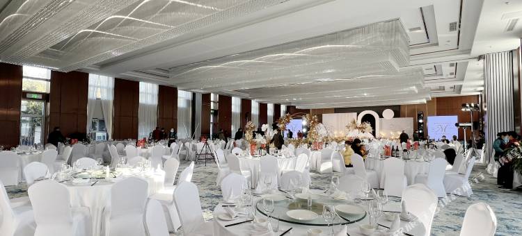 东岳大酒店(泰安方特店)图片