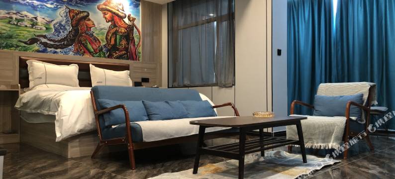 河南蒙古族自治县吉颂顿珠酒店图片