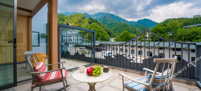 老君山旺顶度假酒店(老君山云景索道店)图片