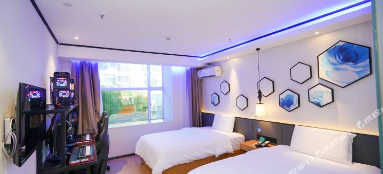 粤塔X电竞酒店(钻汇广场市桥地铁站店)图片