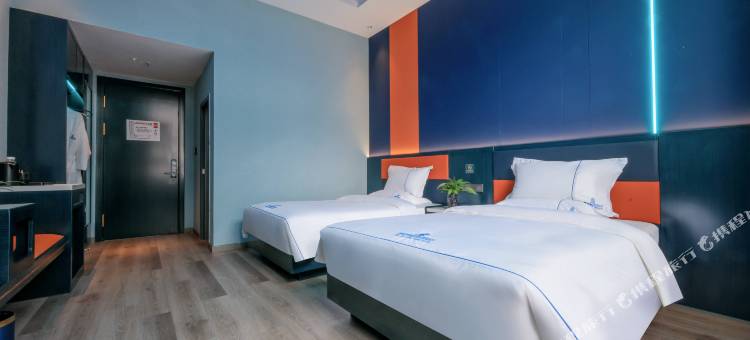 景岸尚庭影院酒店(凤庆客运站店)图片