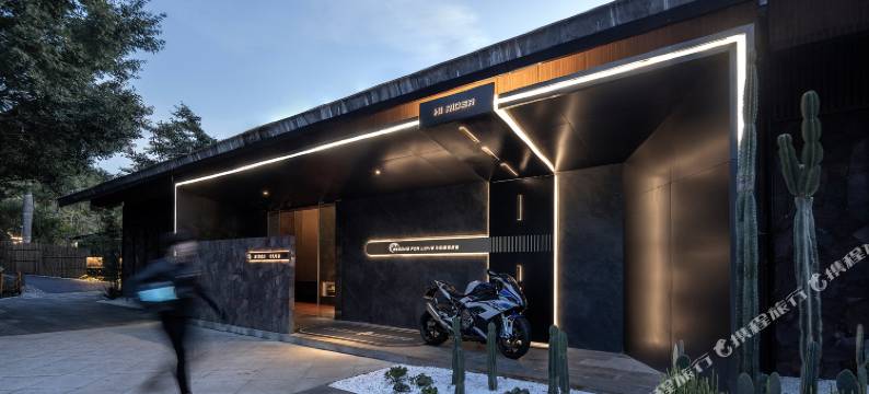 腾冲荷花摩旅野奢温泉酒店图片