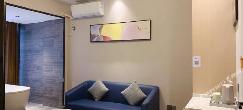 艺龙安云酒店(武汉大学街道口地铁站店)图片