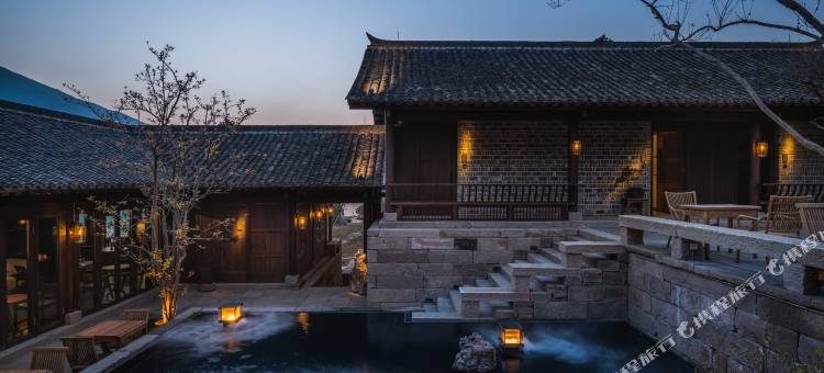 夜泊巫山图片