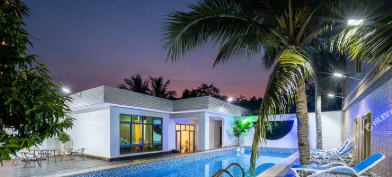 浮尔顿泳池民宿(美兰机场店)图片