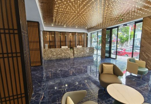 Manhao Hotel (Bao'an Wanda Plaza) Hotel Overview