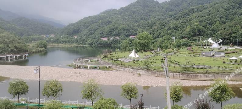 霍山县梓晨客栈图片