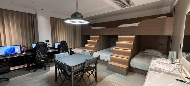 禾木电竞酒店(潜江站店)图片