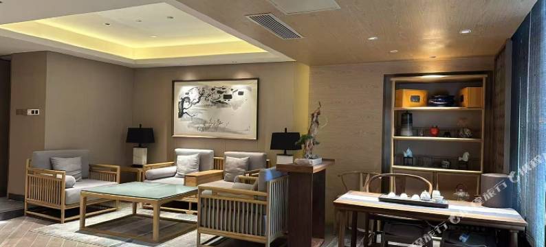 柏纳酒店(海湖新区万达广场唐道637店)图片