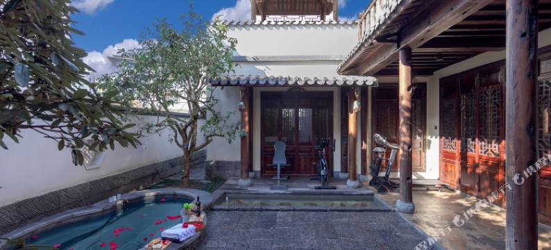 极边第·江东杨府图片