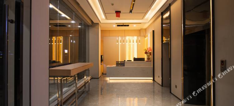 客尚·智能影音酒店(南康家具城店)图片