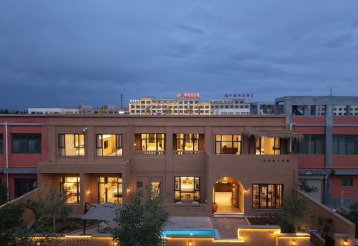 Dunhuang Minglu Designer Guesthouse over view