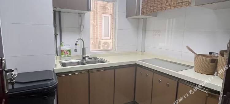 禾风女生青旅(华师地铁站店)图片