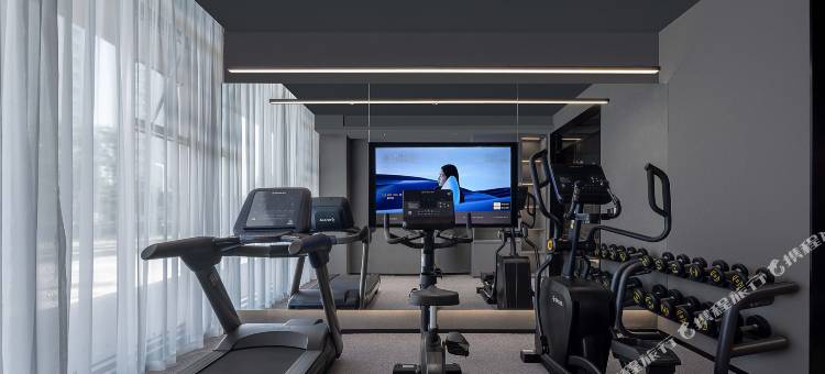 青岛红岛高新区华东路亚朵酒店图片