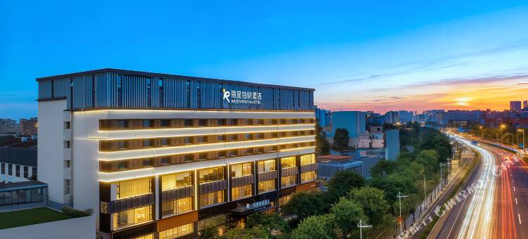 丽呈铂锐酒店(广州白云东平地铁站警官学院店)图片