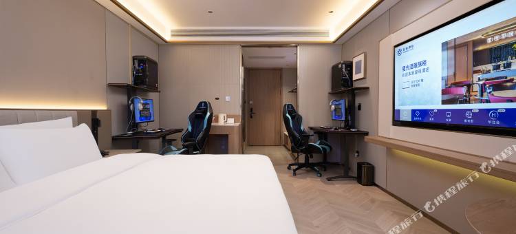 雷神电竞酒店(湘西凤凰古城店)图片