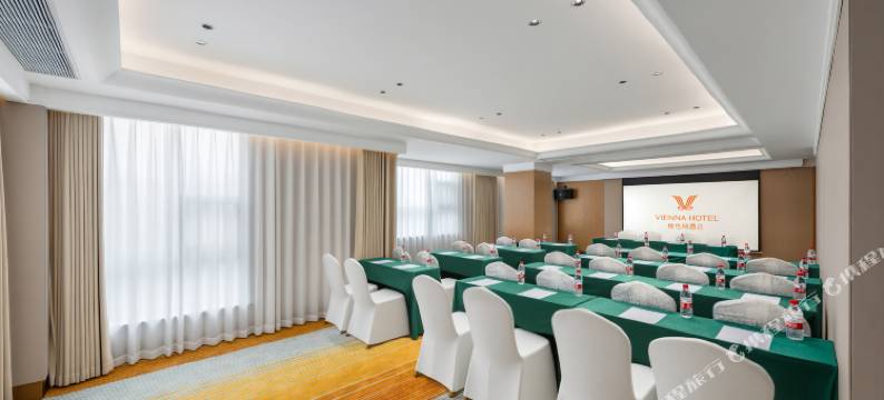 维也纳酒店(郴州永兴银都江畔店)图片
