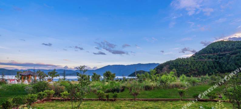 泸沽湖云湾湖景度假酒店图片