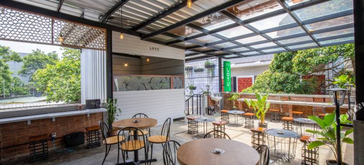 红多兹伊斯兰Plus酒店-近帕斯陶尔2号出口(Sekararum Butik Syariah Guesthouse)图片