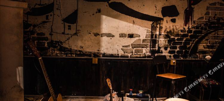 蓝天国际青年旅舍(三亚大东海店)图片