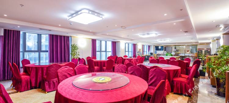 TOWO上品酒店(贵阳金融城数博大道店)图片