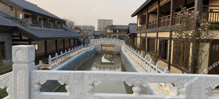 水岸花园智享酒店(南京禄口国际机场店)图片