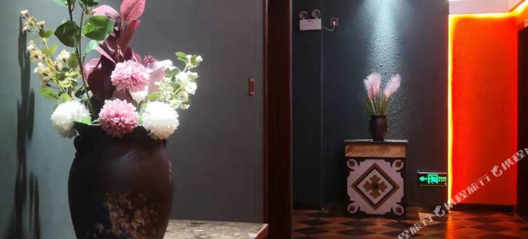 麦田艺术酒店(曲靖水寨店)图片
