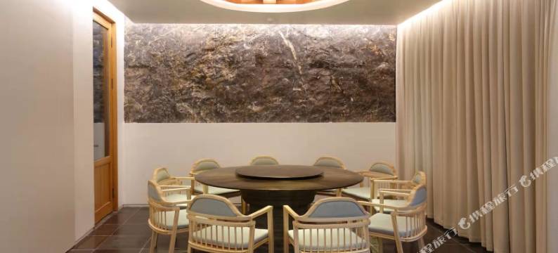 保康蜡梅谷自寨图片