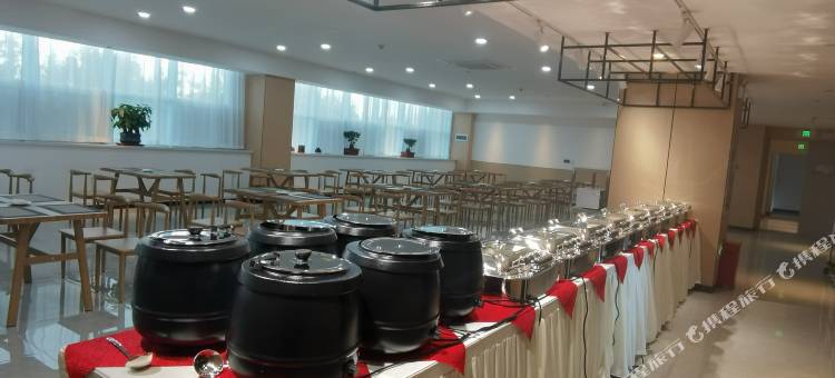 伊宁云端酒店(开发区友谊医院店)图片