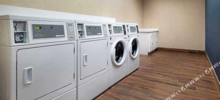 奥克赫斯特优胜美地欢朋酒店(Hampton Inn Oakhurst-Yosemite)图片