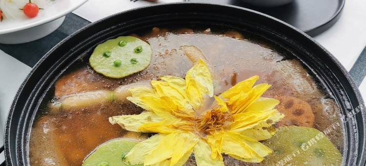 武当山福地居33号高山美宿图片