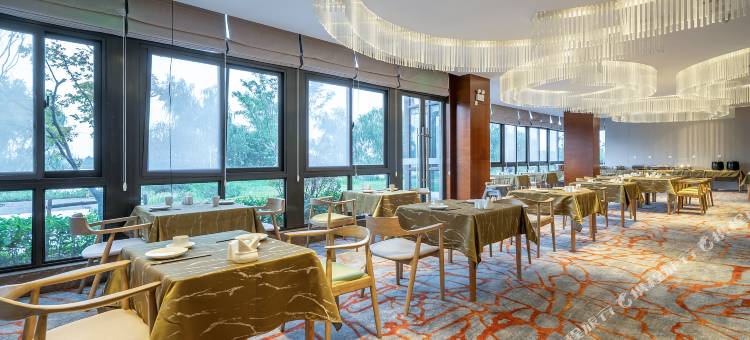 盐城绿地铂派酒店(环保科技城店)图片