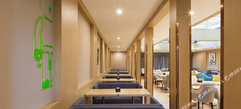 丰源世纪酒店(西昌月亮湖湿地公园沃尔玛时代广场店)图片