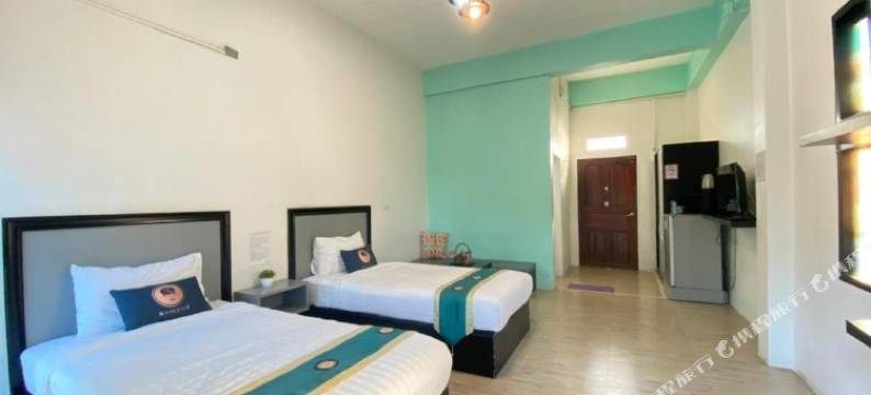 拍那是尼空客房探索酒店(RoomQuest Chonburi Phanat Nikhom)图片