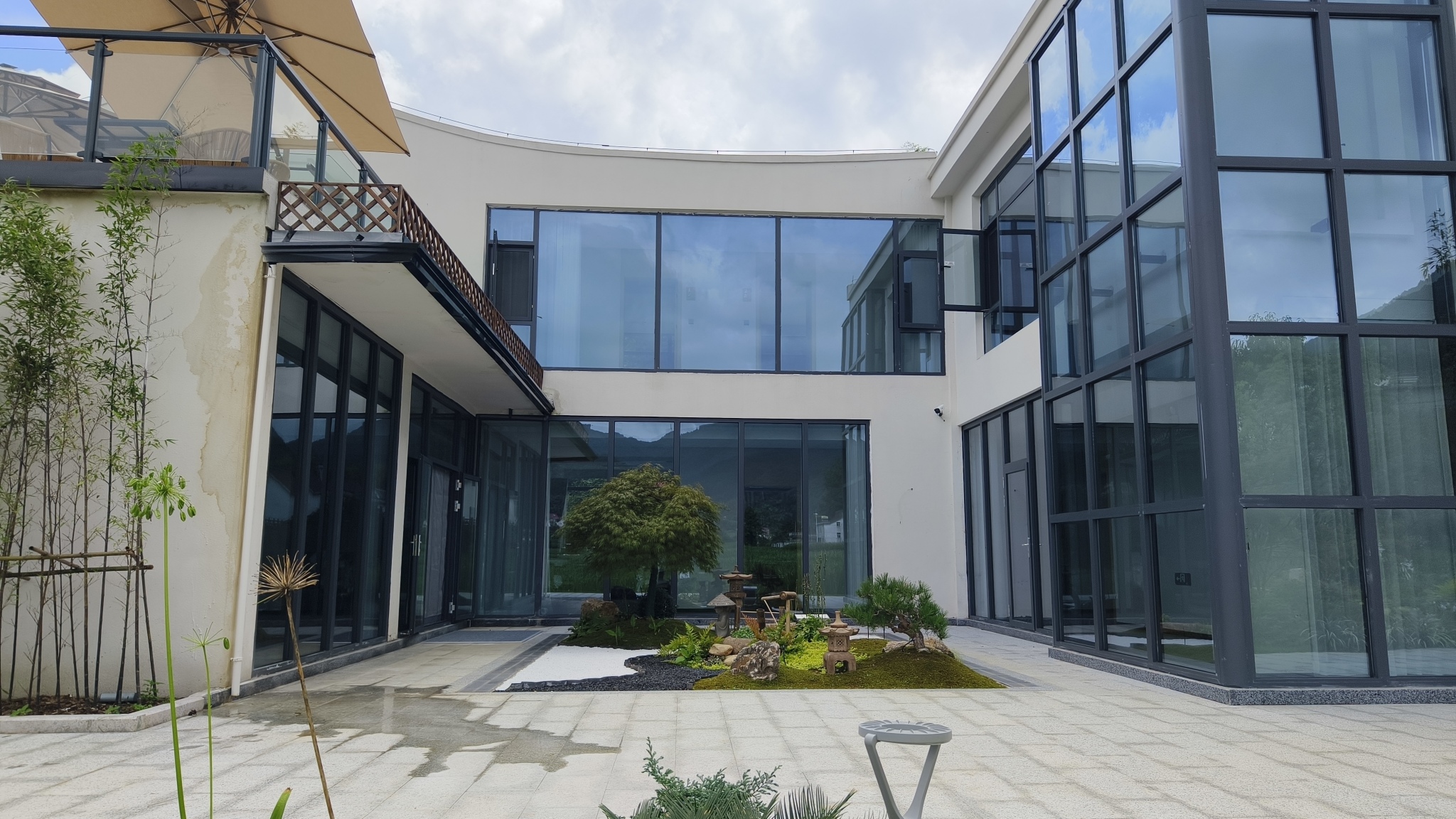 YueXi Qianshanli Homestay Over view