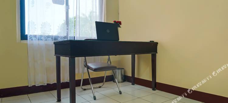 奥亚当科斯伊斯兰酒店，靠近巴里托桥旅游景点(Hotel O Adam Kost SyariahNearWisata Jembatan Barito)图片