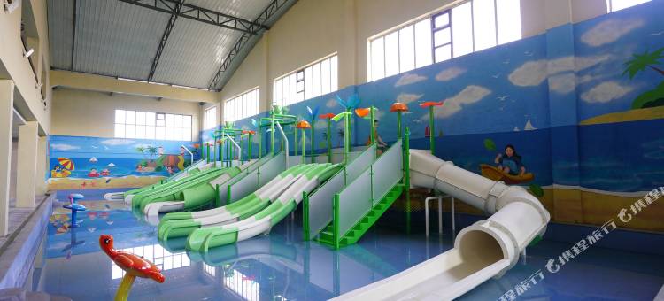 鸿河谷温泉酒店图片