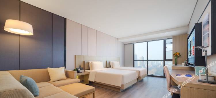 洛阳王府井王城公园地铁站亚朵X酒店图片