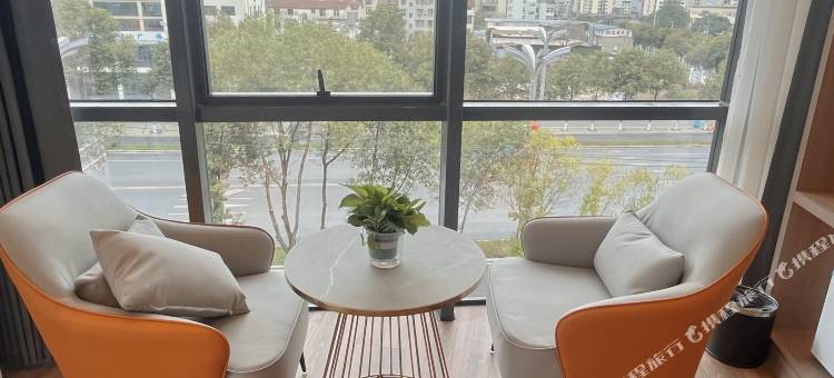 三江阳光酒店(绵阳经开万达店)图片