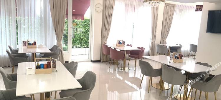 兰乍邦克里斯特拉酒店(Christella Hotel Laemchabang)图片