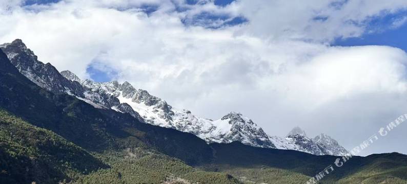 玉龙雪麓石语民宿图片