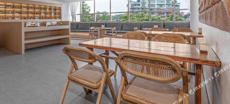 自贡YSEE•悦见设计师酒店(万达店)图片