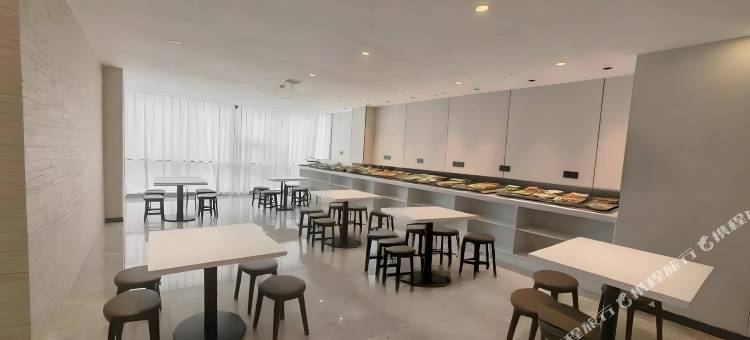 肆季国际公寓(中山博览中心店)图片