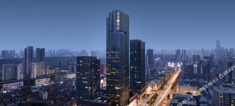 武汉汉正街江汉路步行街高空江景亚朵S酒店图片