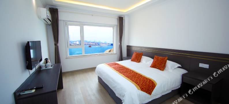 雅海阁大酒店(青岛栈桥火车站店)图片