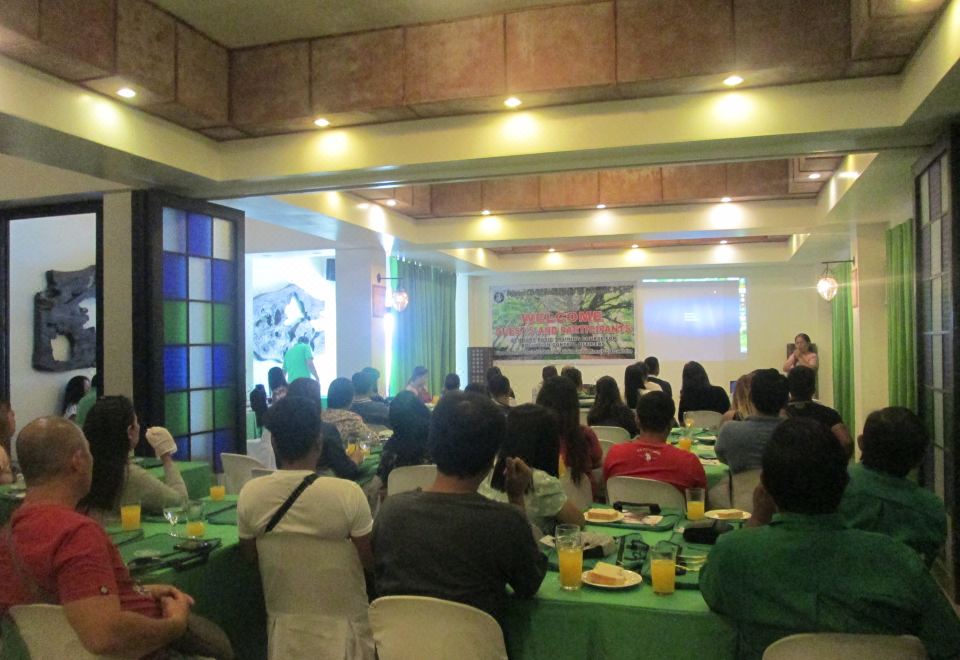 Java HotelHotel Overview