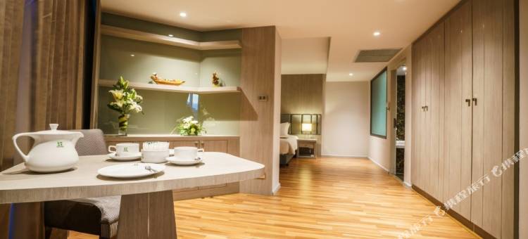 新季节广场酒店(New Season Square Hotel)图片