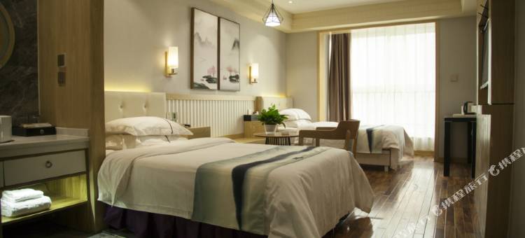 昆仑乐居商务酒店(新乡辉县店)图片