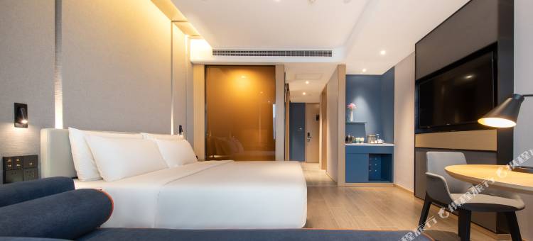 南昌西站国际博览城亚朵酒店图片